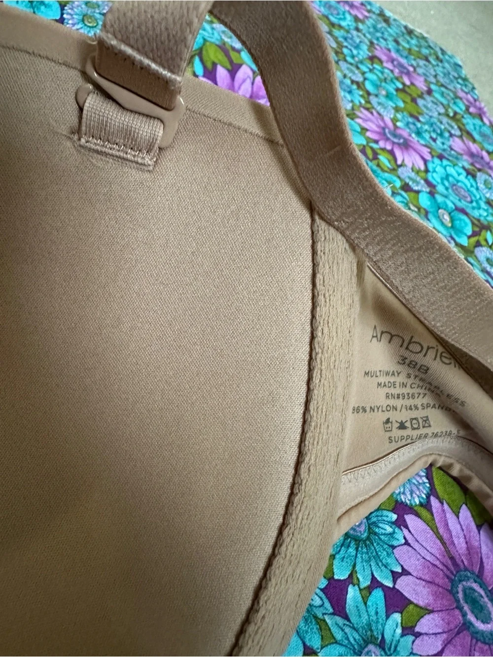 Ambrielle Multiway Strapless Nude Bandeau Bra- Never worn , NWOT